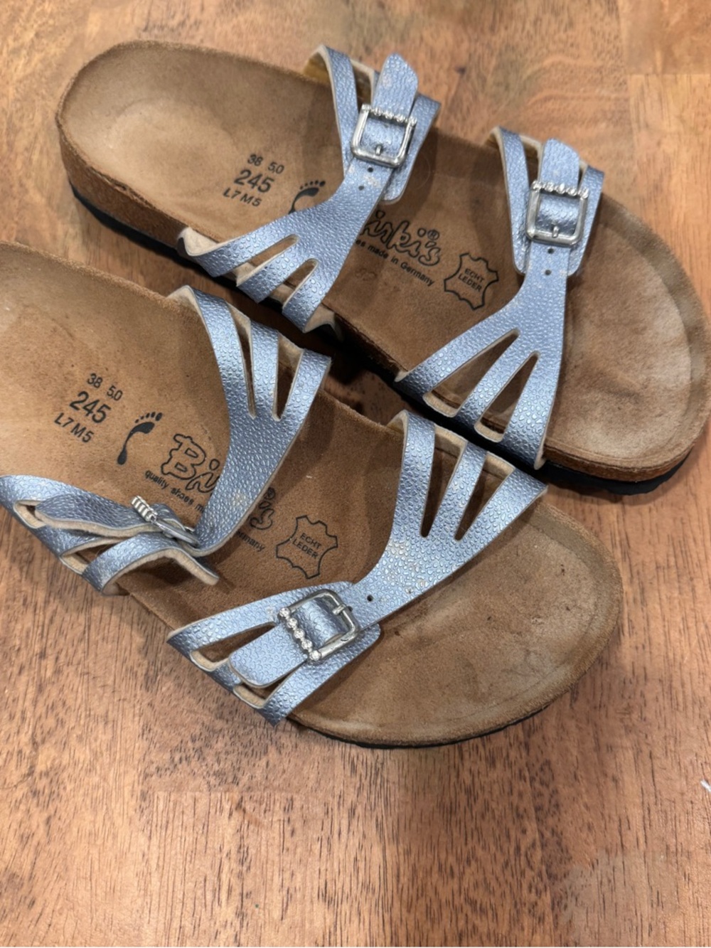 Birki’s Birkenstock Silver Rhinestone Buckle Women’s Sandals Size 7